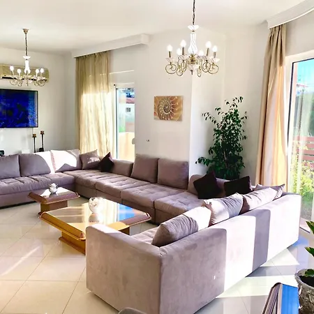 Mediterranean Luxury * イアリソス