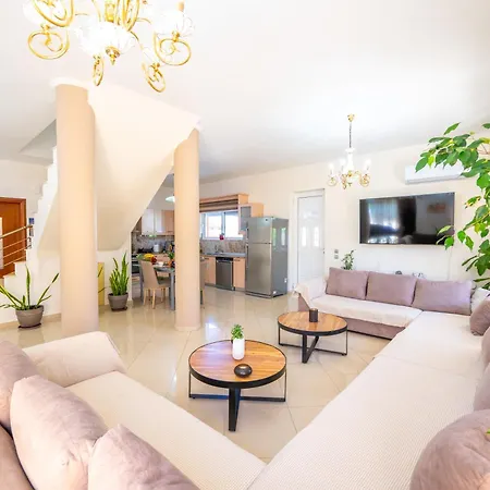 Mediterranean Luxury Villa *