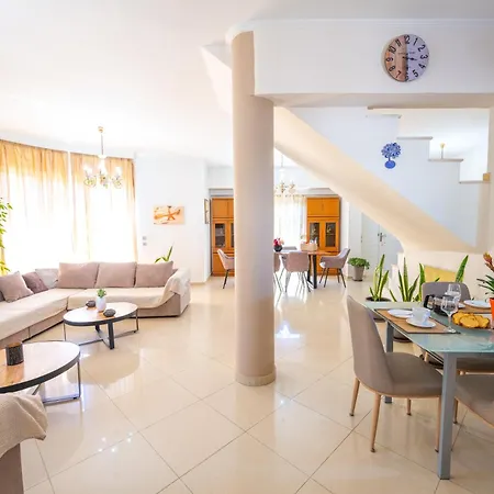 Mediterranean Luxury Villa *